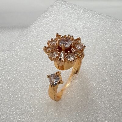 Twirl & Shine Ring