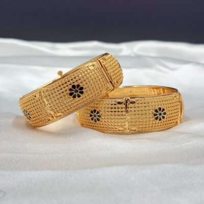 Regal Floral Gold Kada